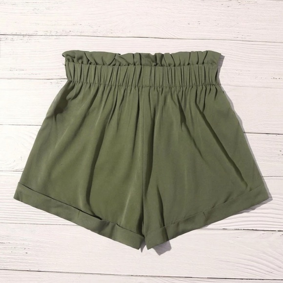 Front Tie Paper-bag Waist Shorts - Picture 3 of 7